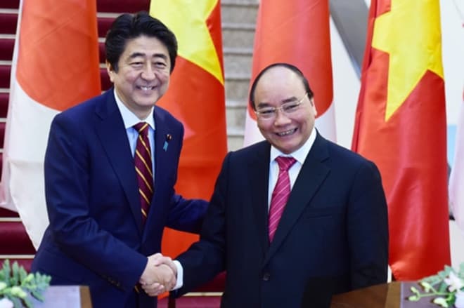 越日首相がハノイで会談、二国間関係など議論